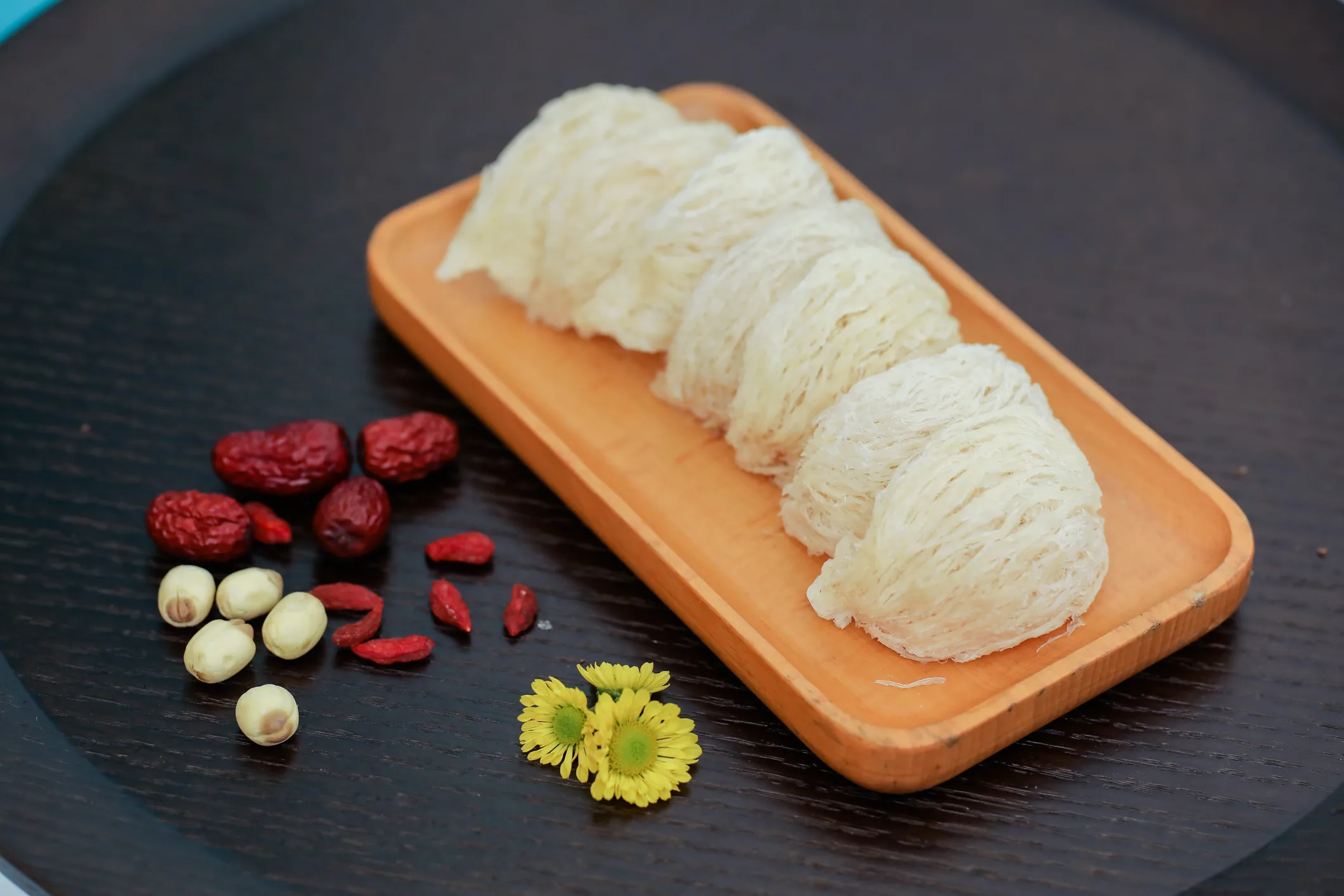 Bộ hộp quà tổ yến thượng hạng YangBay 100Gram - Ảnh 2