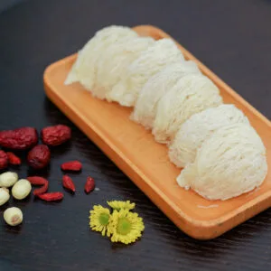 Alternative view of Bộ hộp quà tổ yến thượng hạng YangBay 50Gram